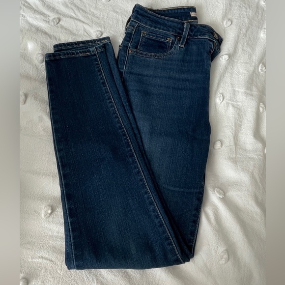 Levi 721 - high rise skinny - dark wash - Picture 2 of 3